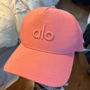 Alo Trucker Candy Pink